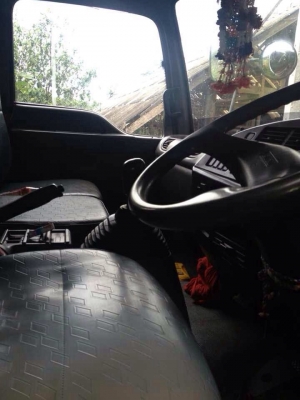 ขาย10ล้อ ISUZU 230 แรงม้า ปี48 สวยๆเดิมๆ สนใจโทร 0819701072