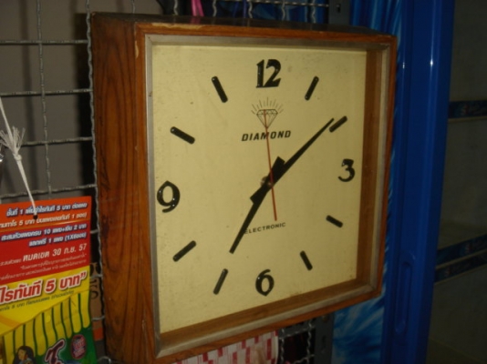ขายนาฬิกาแขวนเก่า