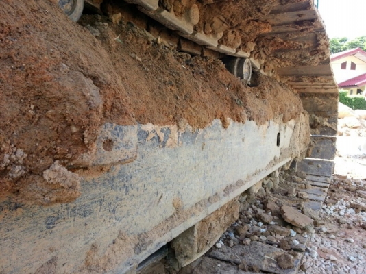 รถแบคโฮ  KOBELCO  YN - 12  ( รถทำงาน  8,xxx ซม. )  สนใจติดต่อ  081 - 6079515