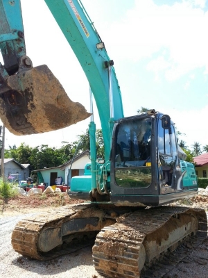 รถแบคโฮ  KOBELCO  YN - 12  ( รถทำงาน  8,xxx ซม. )  สนใจติดต่อ  081 - 6079515