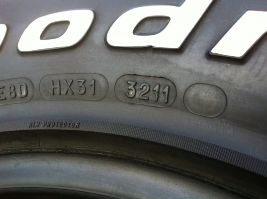 ขายยาง BF Goodrich All-terrain ขนาด 265 70 r16  กริ๊บ