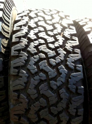 ขายยาง BF Goodrich All-terrain ขนาด 265 70 r16  กริ๊บ