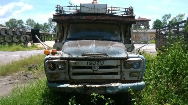 ขายตามสภาพ 10 ล้อหัวยาวเพลาเดียว ติดเครน UNIC 3 ตัน เครื่อง HO6C 180 แรงม้า ทะเบียน ม.79 ขายตามสภาพ 10 ล้อหัวยาวเพลาเดียว ติดเครน UNIC 3 ตัน เครื่อง HO6C 180 แรงม้า ทะเบียน ม.79