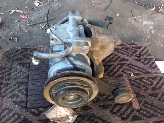 ขายคอมแอร์ denso เบอร์ 17ใส่ไมตี้,ฮีโร่เครื่อง2Lราคา 2000