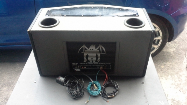 ตู้สำเร็จพร้อมลำโพง Subwoofer ยี่ห้อ American Monster แบรนด์ดังจากอเมริกา ตู้สำเร็จพร้อมลำโพง Subwoofer ยี่ห้อ American Monster แบรนด์ดังจากอเมริกา