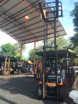 ขาย toyotaรุ่น7fd25 ยกสูง 4.0 เมตร 086-7809400 ขาย toyotaรุ่น7fd25 ยกสูง 4.0 เมตร 086-7809400