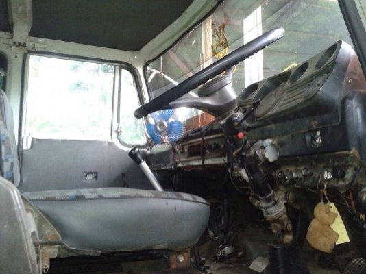 **520,000 บ.ต่อรอง**ขาย10ล้อเพลาเทเลอร์ ขึ้นแบคโฮ120 MITSUBISHI FN225K เครื่องเดิมเกียร์เดิม 6D15 170แรง ช่วงล่างเดิม คัสซีสวยไม่ปะไม่ดาม หางต่อใหม่ สภาพสวยไม่มีผุ หัวเก๋งเดิม ภายในดีคอนโซลครบ พ.พาวเวอร์ เบรคทริฟฟี่ ยางดี6เส้นพอใช้4เส้น สีสันดีสวย พร้อมใช