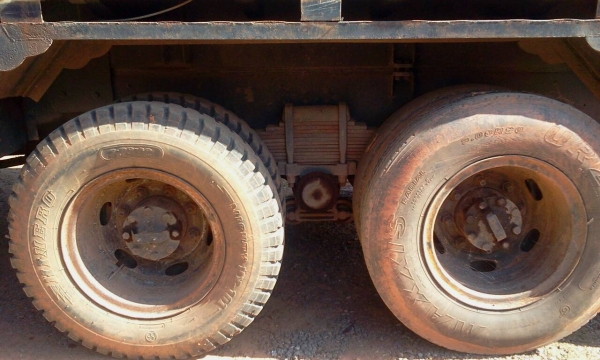 HINO KT 920 รถดั้มสองเพลาพร้อมแทงค์ HINO KT 920 รถดั้มสองเพลาพร้อมแทงค์