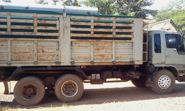 HINO KT 920 รถดั้มสองเพลาพร้อมแทงค์ HINO KT 920 รถดั้มสองเพลาพร้อมแทงค์