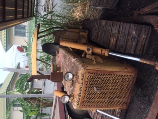 ขายแทรกเตอร์ CATERPILAR D5B