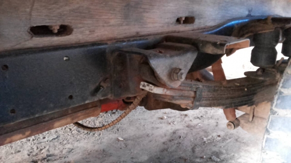 **118,000 บ.ต่อรอง**ขาย4ล้อกลาง ISUZU Elf 75แรง เครื่องเดิมเกียร์เดิม เครื่องแรงดี แน่นดี สตาร์ทติดง่ายไม่เยิ้ม ช่วงล่างดี เฟืองท้ายใหญ่ เพลาลอยแล้ว คัสซีสวยเดิมไม่ปะไม่ดาม กระบะพื้นไม้คอกเหล็ก3.20ม.สภาพสวย ฝาทึบสวยบางเดิมๆ พื้นไม้สวยไม่มีผุ คอกเหล็กแข็งแ