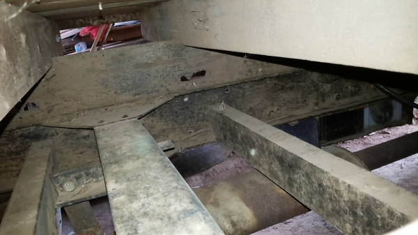 **118,000 บ.ต่อรอง**ขาย4ล้อกลาง ISUZU Elf 75แรง เครื่องเดิมเกียร์เดิม เครื่องแรงดี แน่นดี สตาร์ทติดง่ายไม่เยิ้ม ช่วงล่างดี เฟืองท้ายใหญ่ เพลาลอยแล้ว คัสซีสวยเดิมไม่ปะไม่ดาม กระบะพื้นไม้คอกเหล็ก3.20ม.สภาพสวย ฝาทึบสวยบางเดิมๆ พื้นไม้สวยไม่มีผุ คอกเหล็กแข็งแ