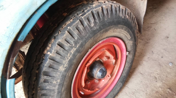 **118,000 บ.ต่อรอง**ขาย4ล้อกลาง ISUZU Elf 75แรง เครื่องเดิมเกียร์เดิม เครื่องแรงดี แน่นดี สตาร์ทติดง่ายไม่เยิ้ม ช่วงล่างดี เฟืองท้ายใหญ่ เพลาลอยแล้ว คัสซีสวยเดิมไม่ปะไม่ดาม กระบะพื้นไม้คอกเหล็ก3.20ม.สภาพสวย ฝาทึบสวยบางเดิมๆ พื้นไม้สวยไม่มีผุ คอกเหล็กแข็งแ