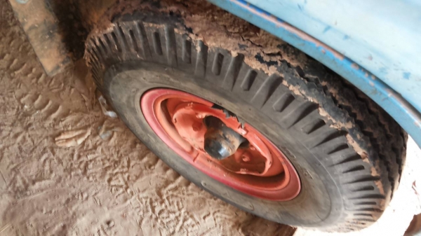 **118,000 บ.ต่อรอง**ขาย4ล้อกลาง ISUZU Elf 75แรง เครื่องเดิมเกียร์เดิม เครื่องแรงดี แน่นดี สตาร์ทติดง่ายไม่เยิ้ม ช่วงล่างดี เฟืองท้ายใหญ่ เพลาลอยแล้ว คัสซีสวยเดิมไม่ปะไม่ดาม กระบะพื้นไม้คอกเหล็ก3.20ม.สภาพสวย ฝาทึบสวยบางเดิมๆ พื้นไม้สวยไม่มีผุ คอกเหล็กแข็งแ