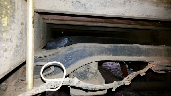 **118,000 บ.ต่อรอง**ขาย4ล้อกลาง ISUZU Elf 75แรง เครื่องเดิมเกียร์เดิม เครื่องแรงดี แน่นดี สตาร์ทติดง่ายไม่เยิ้ม ช่วงล่างดี เฟืองท้ายใหญ่ เพลาลอยแล้ว คัสซีสวยเดิมไม่ปะไม่ดาม กระบะพื้นไม้คอกเหล็ก3.20ม.สภาพสวย ฝาทึบสวยบางเดิมๆ พื้นไม้สวยไม่มีผุ คอกเหล็กแข็งแ