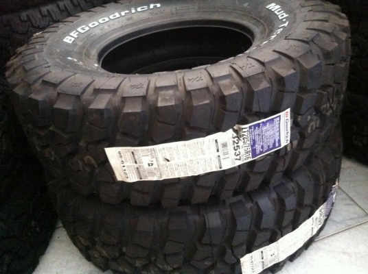 ขายเศษยาง BF Goodrich Mud -terrain KM2 ขนาด 285 75 r16