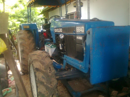ขายรถไถ 6640 สองเพลา นิวฮอนแลนด์แท้ ราคาคุยกันได้ขายได้เราขายเลย