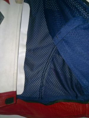 ขายเสื้อหนังช้างแท้ มีกาดร์อ่อน5จุด สภาพสวยทั้งนอก/ใน ถูกๆ3800บ