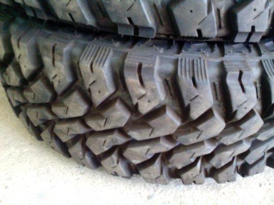 MAXXIS mud 764  ขนาด 235/75/15
