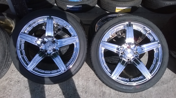 ขายล้อขอบ17 4รู100 พร้อมยางชุดละ12800