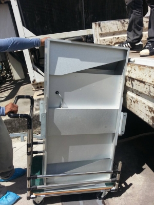 ขายพัดลมดูดอากาศขนาด กว้าง 60 เซ็นยาว 120 เซ็นสูง 20 เซ็นราคาตัวละ 1,800 บาท ขายพัดลมดูดอากาศขนาด กว้าง 60 เซ็นยาว 120 เซ็นสูง 20 เซ็นราคาตัวละ 1,800 บาท