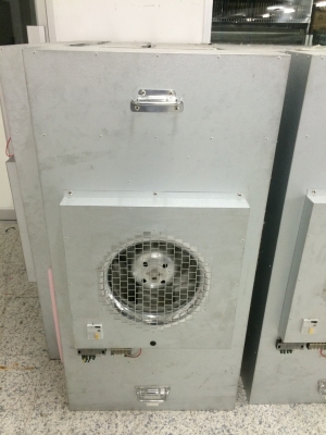 ขายพัดลมดูดอากาศขนาด กว้าง 60 เซ็นยาว 120 เซ็นสูง 20 เซ็นราคาตัวละ 1,800 บาท ขายพัดลมดูดอากาศขนาด กว้าง 60 เซ็นยาว 120 เซ็นสูง 20 เซ็นราคาตัวละ 1,800 บาท