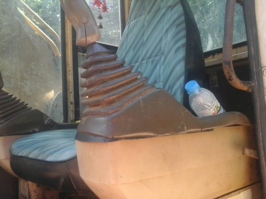 PC200-5 คอนโทนสั้น..รถสวยมาก ไฟ้ครบ เอวแน่น ช่วงล่างเต็ม แอร์เย็น.เจ้าของดูแลดีมาก..(สวยหายาก)