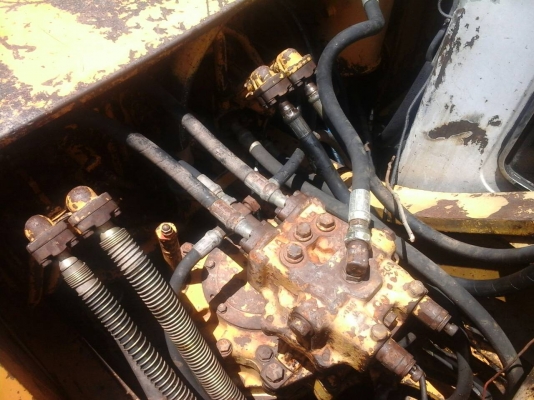 PC200-5 คอนโทนสั้น..รถสวยมาก ไฟ้ครบ เอวแน่น ช่วงล่างเต็ม แอร์เย็น.เจ้าของดูแลดีมาก..(สวยหายาก)