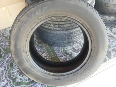ขายยาง215/65/16 ปี 1513 DUNLOP SP LT37 1ชุด