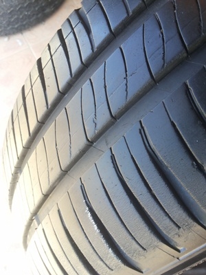 ขายยาง185/60/15 ปี 12 MICHERLIN ENERGY XM2 4 เส้น ขายยาง185/60/15 ปี 12 MICHERLIN ENERGY XM2 4 เส้น