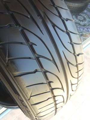 ขายยาง215/45/17 ปี 1012 DUNLOP LM703 1 ชุด