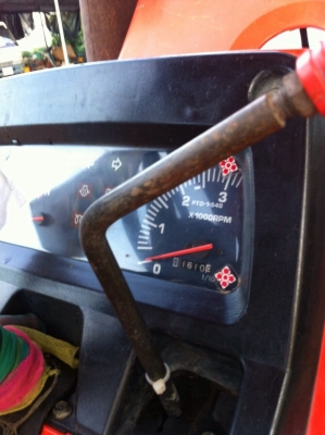 ขาย คูโบต้า L3408 พร้อมดันหน้า ตราช้าง เอกสารเล่มทะเบียน