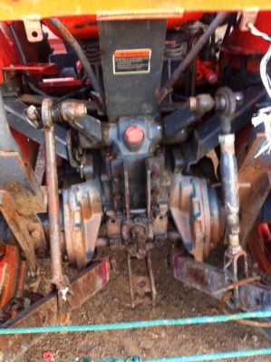 ขาย คูโบต้า L3408 พร้อมดันหน้า ตราช้าง เอกสารเล่มทะเบียน