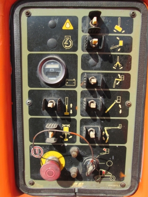 ขายรถกระเช้า JLG มือสอง รุ่น E450AJ (สูง 13.72 M.) รถกระเช้ามือสองปรับสภาพมีรับประกัน ราคา 1,250,000 บาท