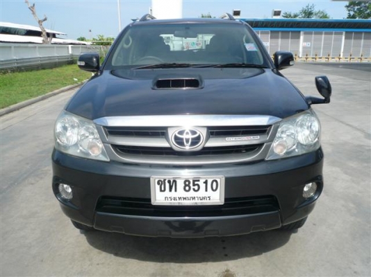 ขาย TOYOTA FORTUNER 3.0 V  4 WD รถเดิม สภาพดี