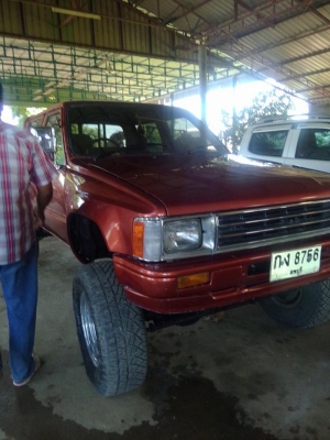 ฮีโร่ 4 ประตู วางคานซาฟารี เครื่อง 2Lเทอร์โบ  ล้อคอบ 15  เกียร์ 106 รถสวยพร้อมใช้