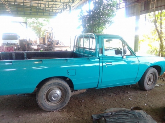 ดัชสัน 620 เกียร์คอ ไฟเลี้ยวนอน เครื่องเดิม คอนโซนเดิม ยางเปลี่ยนใหม่ ดัชสัน 620 เกียร์คอ ไฟเลี้ยวนอน เครื่องเดิม คอนโซนเดิม ยางเปลี่ยนใหม่