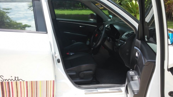 ขาย Suzuki Swift 1.2 รุ่นTop สีขาว ปี 10/2012 สภาพดีมาก ใช้น้อย มีรูปครับ ขาย Suzuki Swift 1.2 รุ่นTop สีขาว ปี 10/2012 สภาพดีมาก ใช้น้อย มีรูปครับ