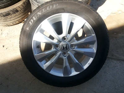 ขายล้อแม็กHONDA CITY ขอบ15 4 รู100 พร้อมยางปี 12 4 ล้อ ขายล้อแม็กHONDA CITY ขอบ15 4 รู100 พร้อมยางปี 12 4 ล้อ