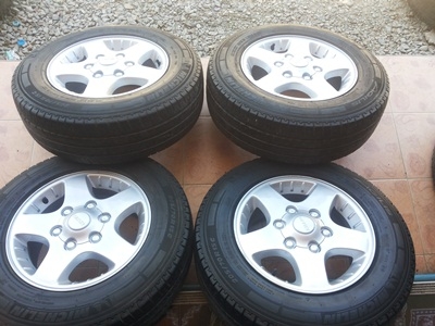 ขายล้อแม็กISUZU D-max ขอบ15 พร้อมยาง 4 ล้อ
