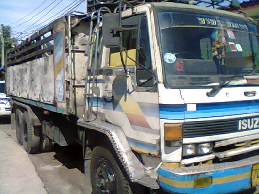 ขาย10ล้อISUZU ดั๊พ ROCKY 175ตัวแรกยังไม่ขึ้นโค๊ต(ตัวเลขใหญ่)เพลาเดี่ยว 680,000บาท