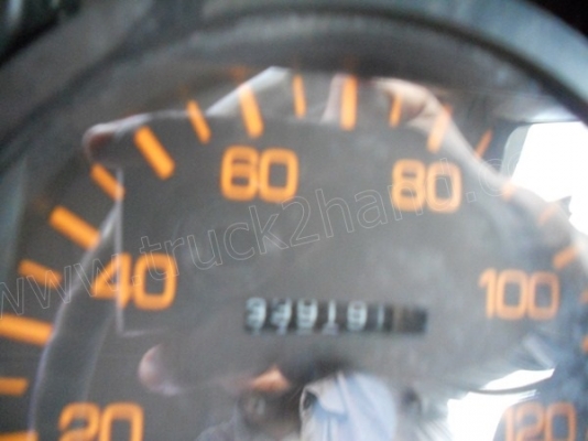 10ล้อหัวลากยี่ห้อMITSUBISHI รุ่นFN527 220แรงม้า 2เพลา