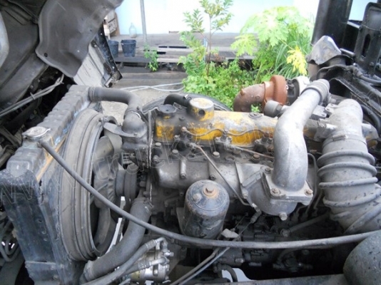 10ล้อหัวลากยี่ห้อMITSUBISHI รุ่นFN527 220แรงม้า 2เพลา