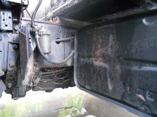 10ล้อหัวลากยี่ห้อMITSUBISHI รุ่นFN527 220แรงม้า 2เพลา