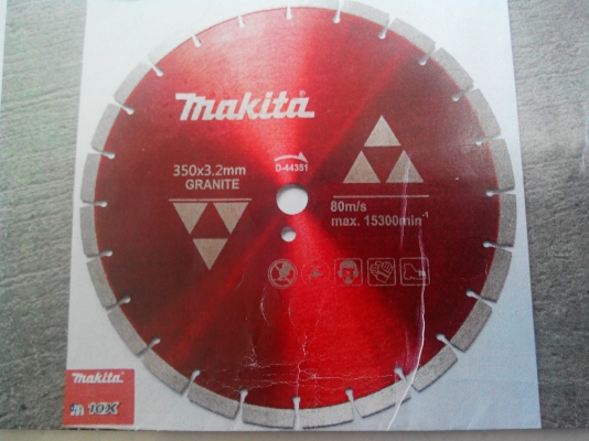 ใบเพชรตัดถนน 14"