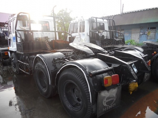 รถ10ล้อหัวลากMITSUBISHI รุ่นFN527 เทอร์โบ 220แรง 2เพลา