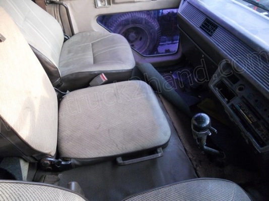 รถ10ล้อหัวลากMITSUBISHI รุ่นFN527 เทอร์โบ 220แรง 2เพลา