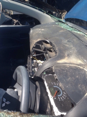 ซากรถมิตซูมิราจเครื่องเกียรสมบูรณ์ รื้อขายอะไหลทุกชิ้น