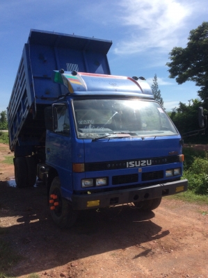 ขายISUZU NPR 115แรงแท้ (ดั๊ม)เกียรสั้น มี SLOW กลาง คานท้าย F ยางดี ครัทซีสวย ขาย 440,000 บาท
