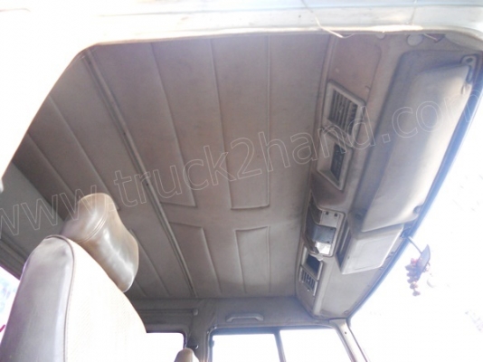 10ล้อ หัวลากMITSUBISHI รุ่นFN527M โทโบ 220แรง ปี46 2เพลา